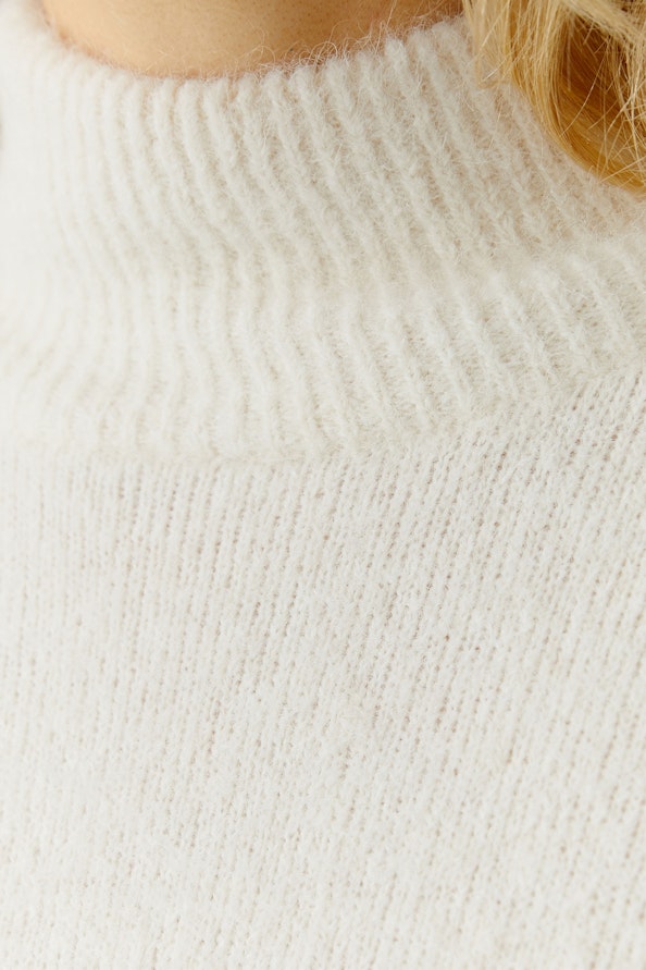 OUI 88294 Longer Length Knit - Whitecap